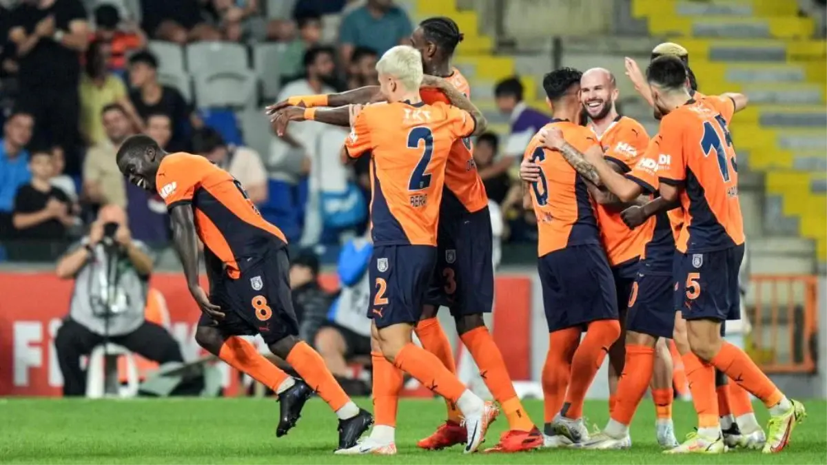 RAMS Başakşehir UEFA Konferans Ligi’nde lig aşamasına yükseldi