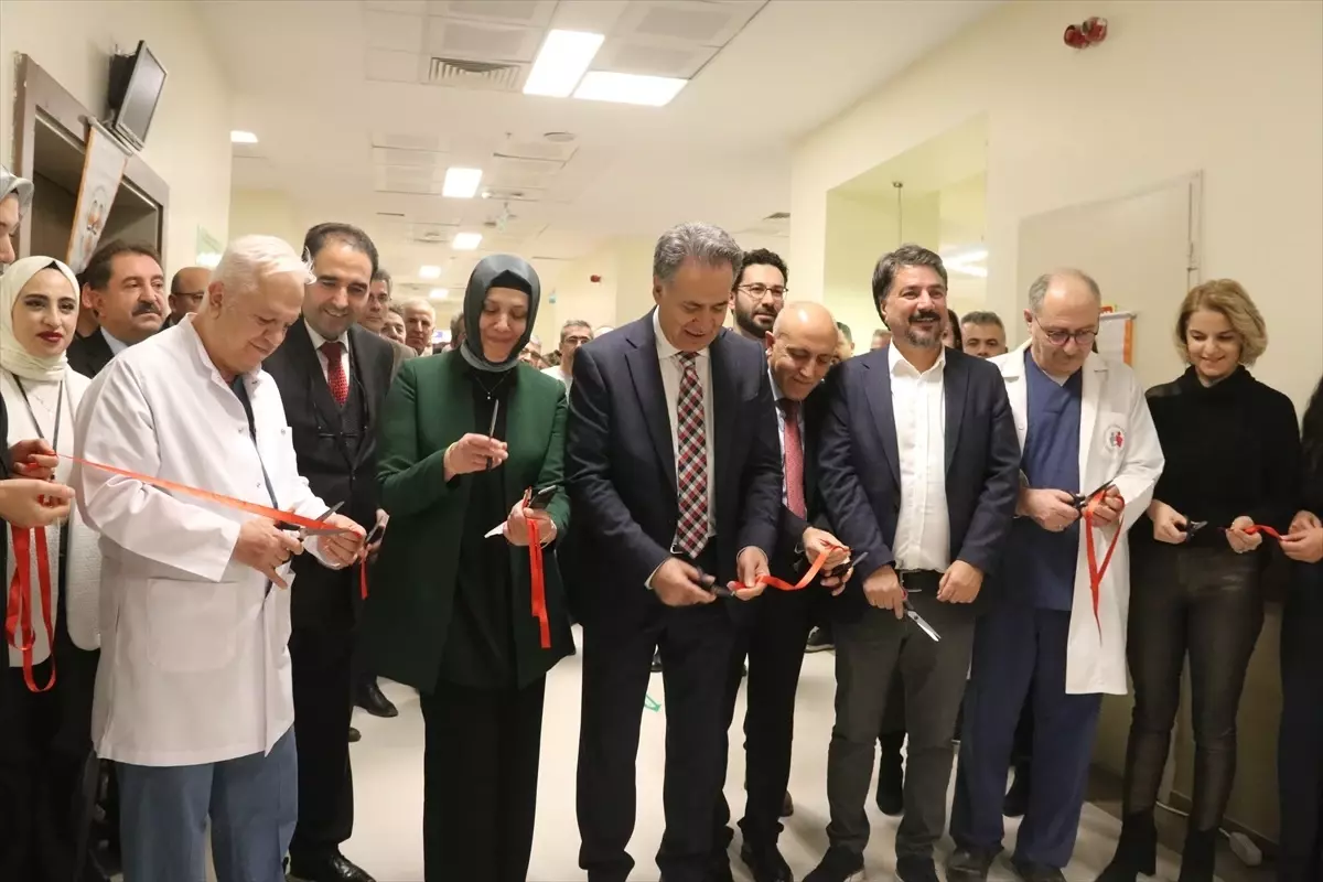 İnönü Üniversitesi’nde Yapay Zeka Destekli MR Cihazı Açıldı