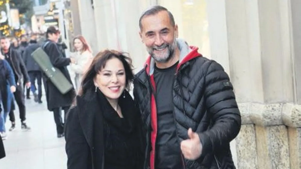 Seyahat sonrası hasret giderdiler