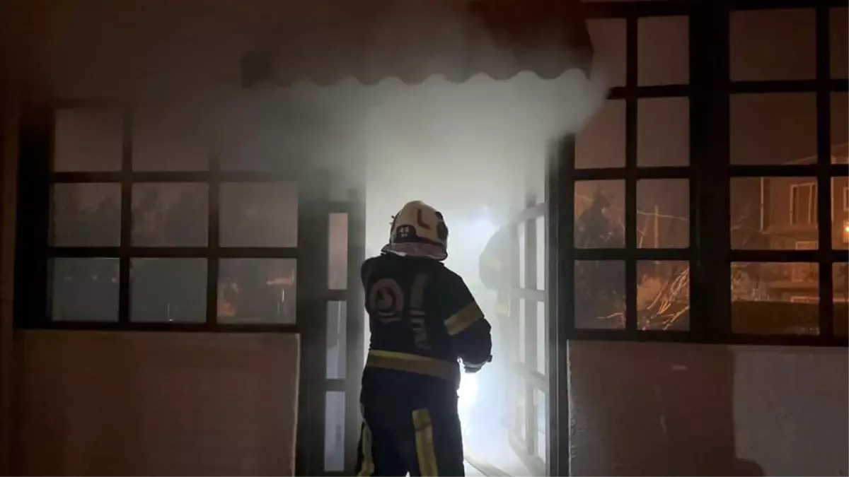 Denizli’de Engelli Bakım Merkezinde Yangın: 15 Kişi Tahliye Edildi