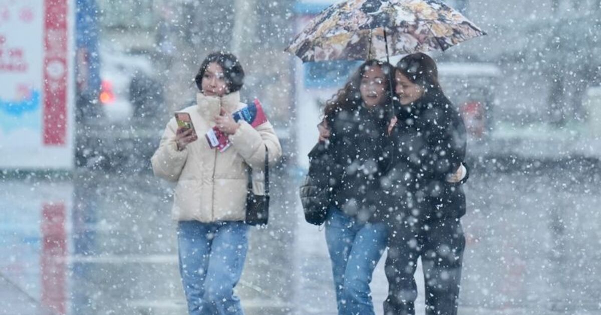 Meteoroloji’den kuvvetli kar yağışı uyarısı! Rüzgarla birlikte etkisini artırıyor