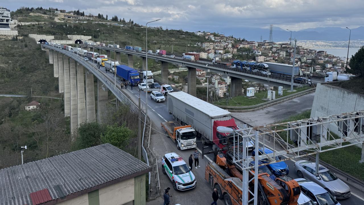 Anadolu Otoyolu’nda zincirleme trafik kazası: 8 yaralı